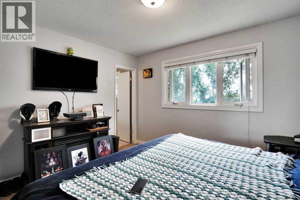 5748 Dalmead Crescent Nw Property Photo 21