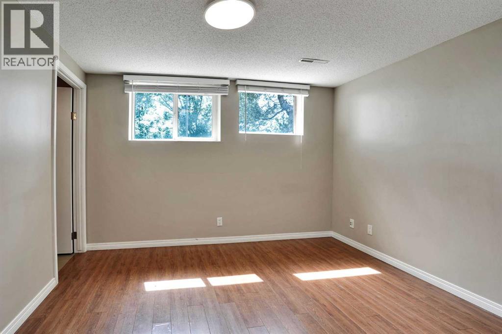 5748 Dalmead Crescent Nw Property Photo 27