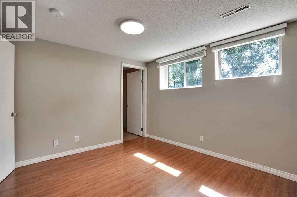 5748 Dalmead Crescent Nw Property Photo 28