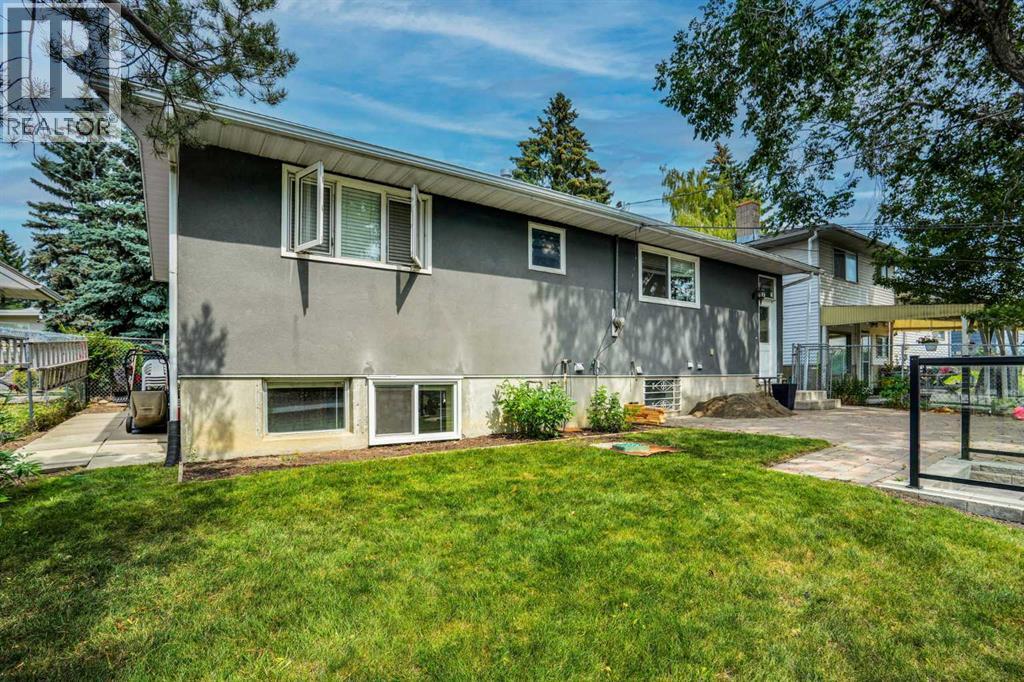 5748 Dalmead Crescent Nw Property Photo 43