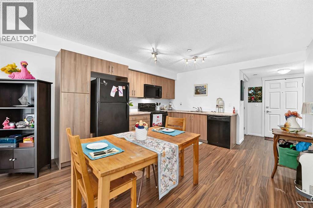 755 Copperpond Boulevard Southeast Property Photo 8