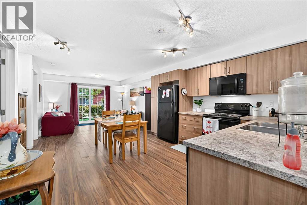 755 Copperpond Boulevard Southeast Property Photo 13