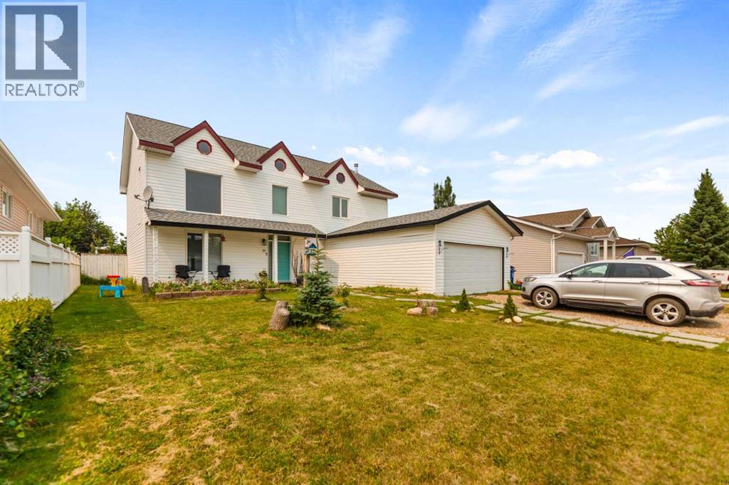 39 Chinook Crescent Property Photo 1