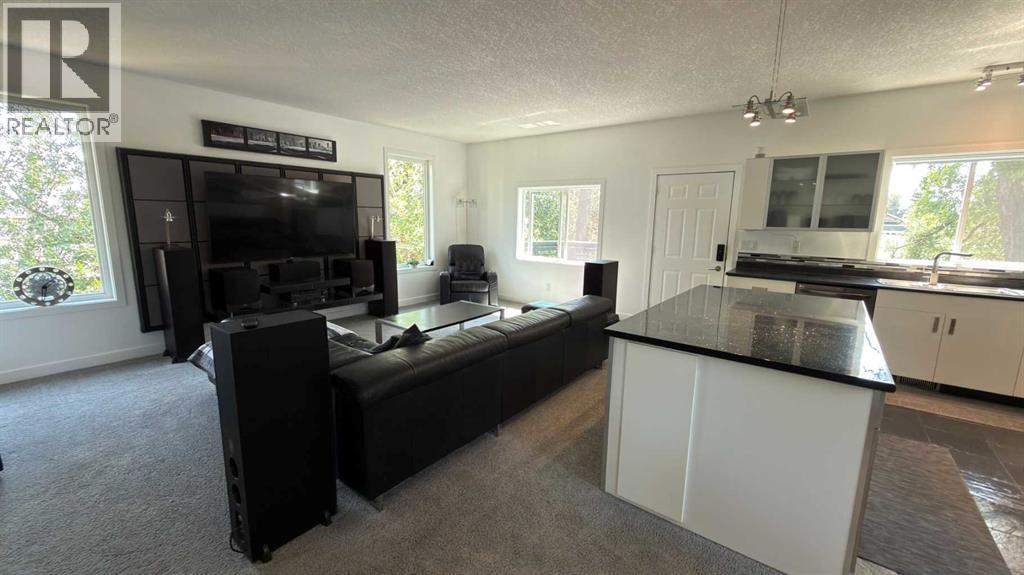 212 Underwood Avenue Property Photo 10