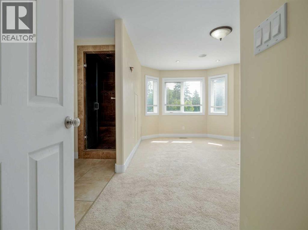 132 14 Street N Property Photo 19