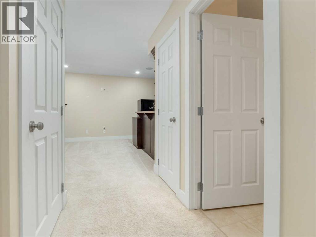 132 14 Street N Property Photo 27