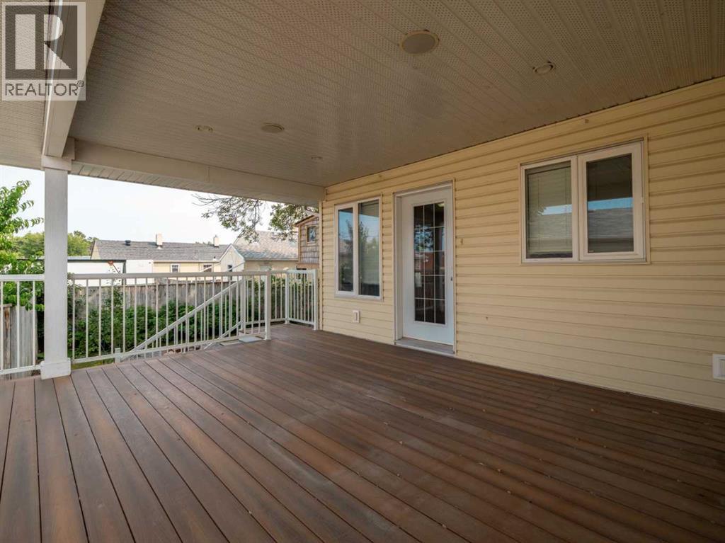 132 14 Street N Property Photo 36