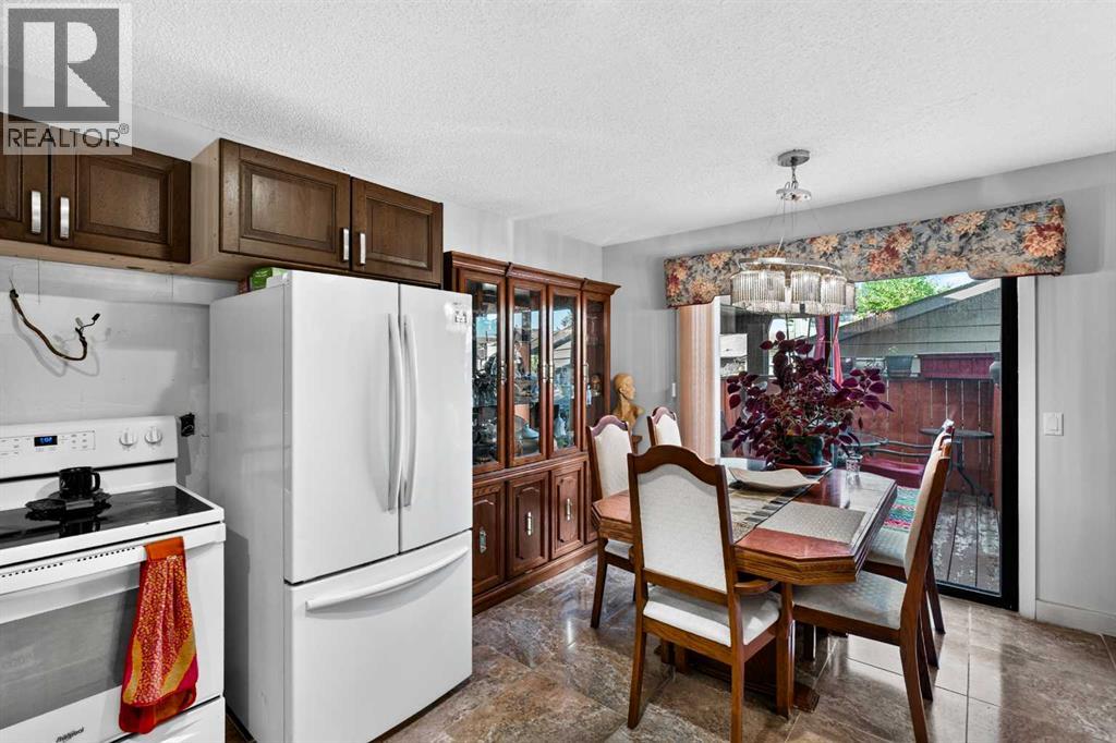4726 44 Avenue Ne Property Photo 12