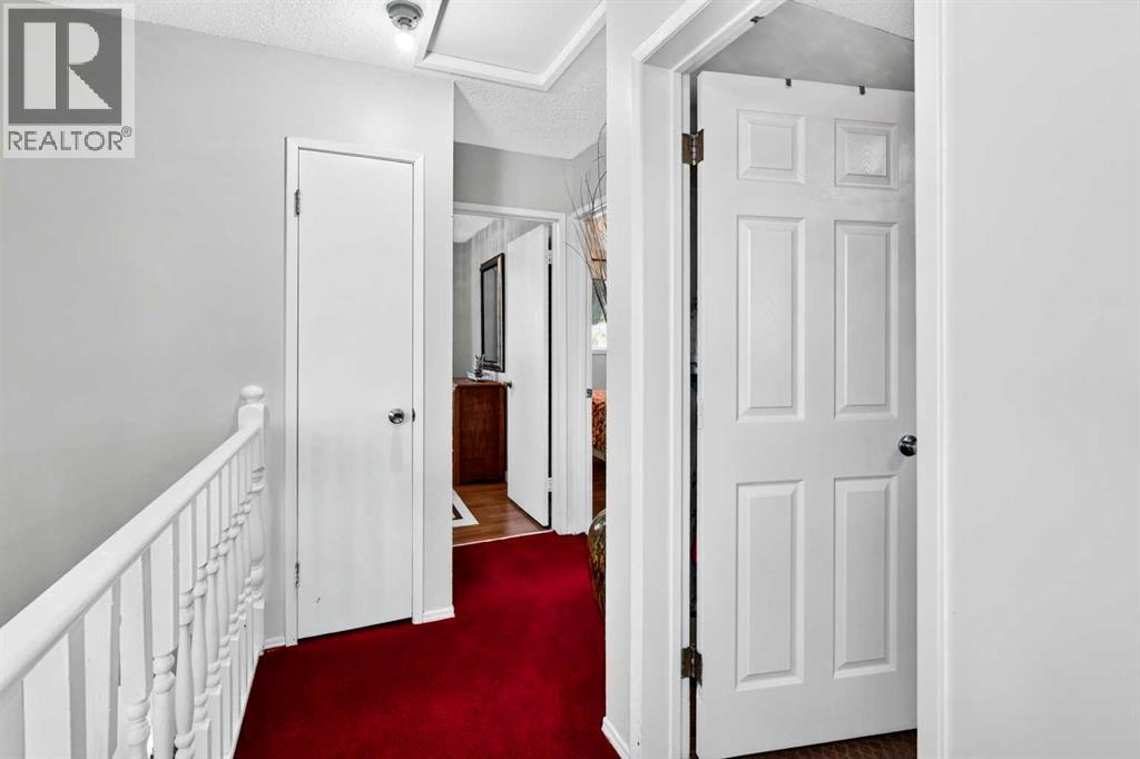 4726 44 Avenue Ne Property Photo 21