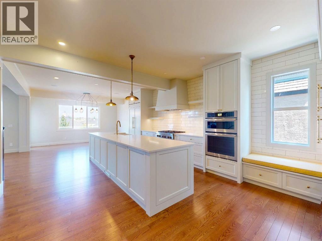 54 Royal Ridge Mount Nw Property Photo 6