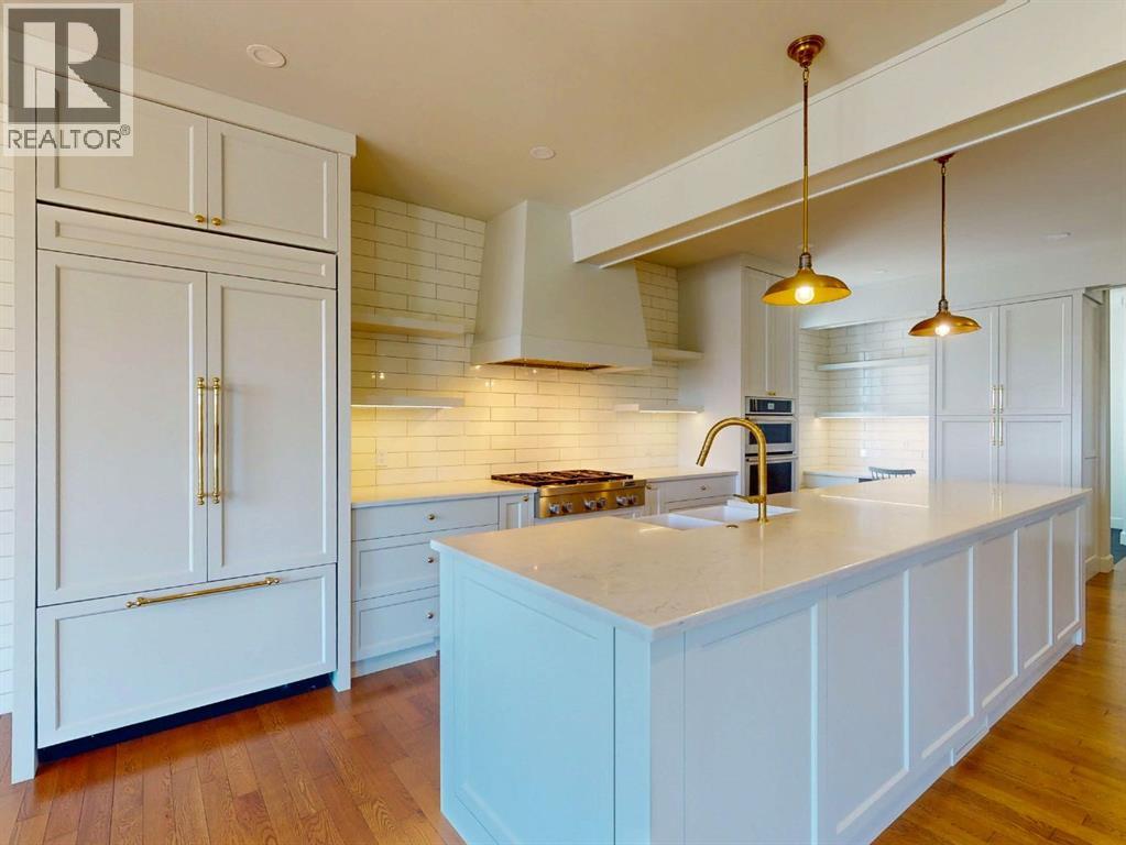 54 Royal Ridge Mount Nw Property Photo 9