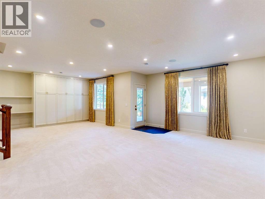 54 Royal Ridge Mount Nw Property Photo 41