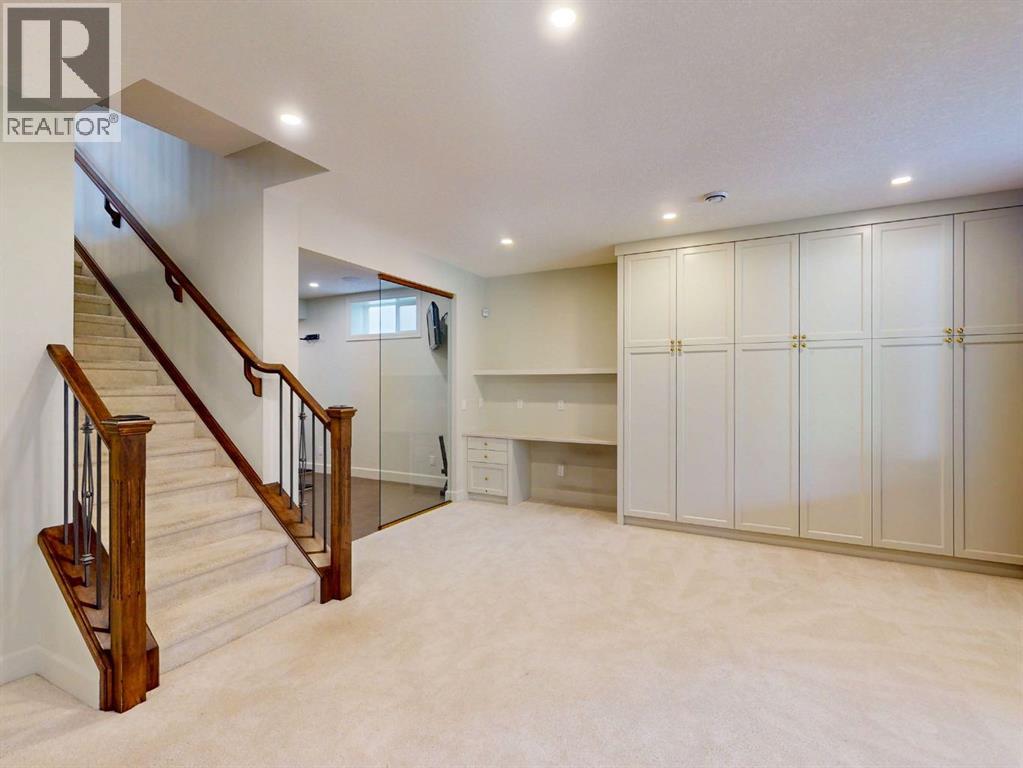 54 Royal Ridge Mount Nw Property Photo 43