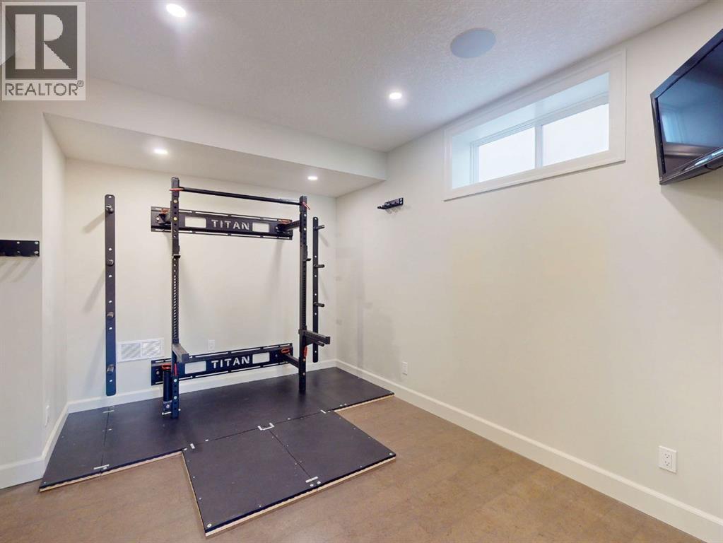 54 Royal Ridge Mount Nw Property Photo 44