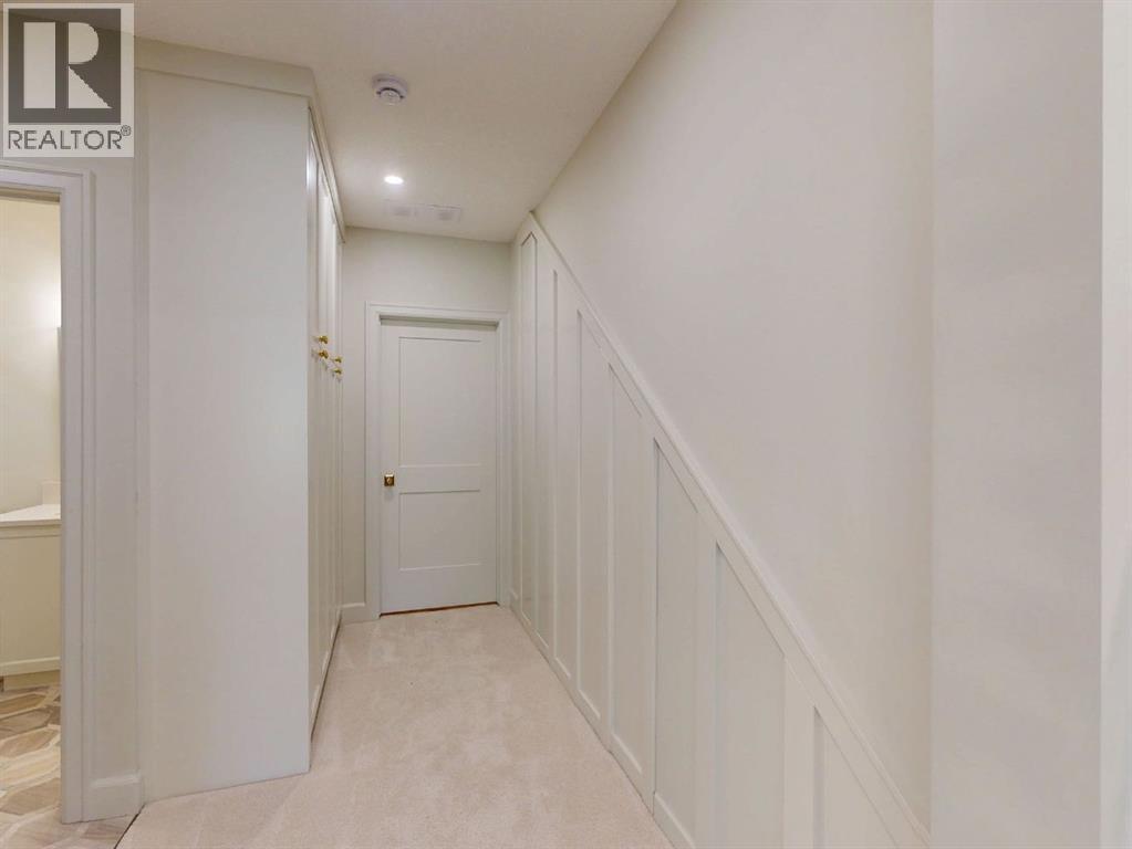 54 Royal Ridge Mount Nw Property Photo 47