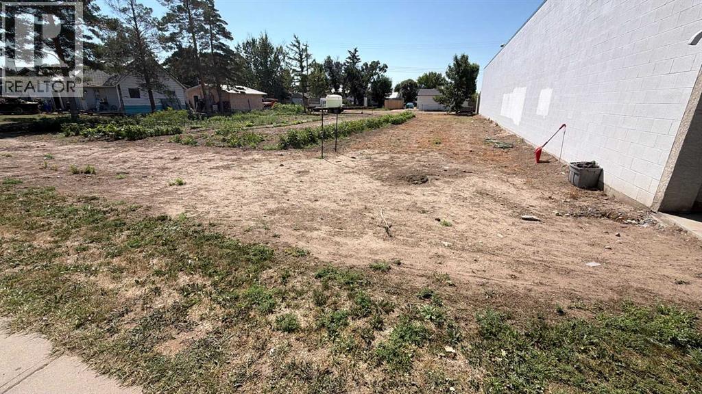 319 2 Avenue N Property Photo 3