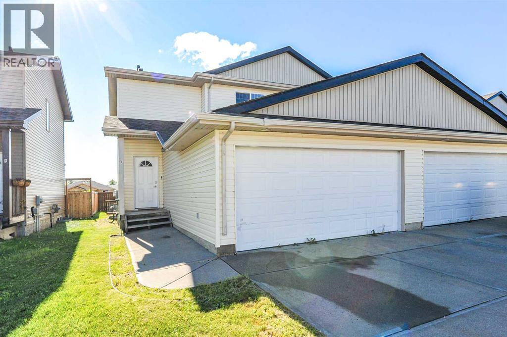 6802 50 Avenue Property Photo 1