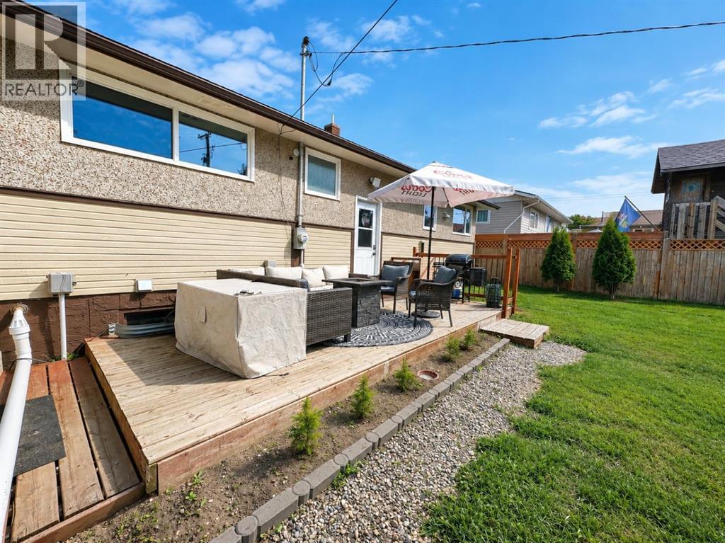 124 4 Avenue Property Photo 20