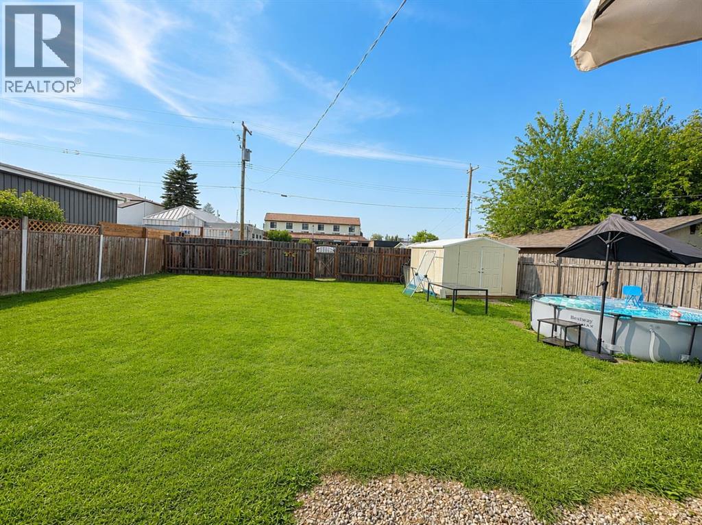 124 4 Avenue Property Photo 21