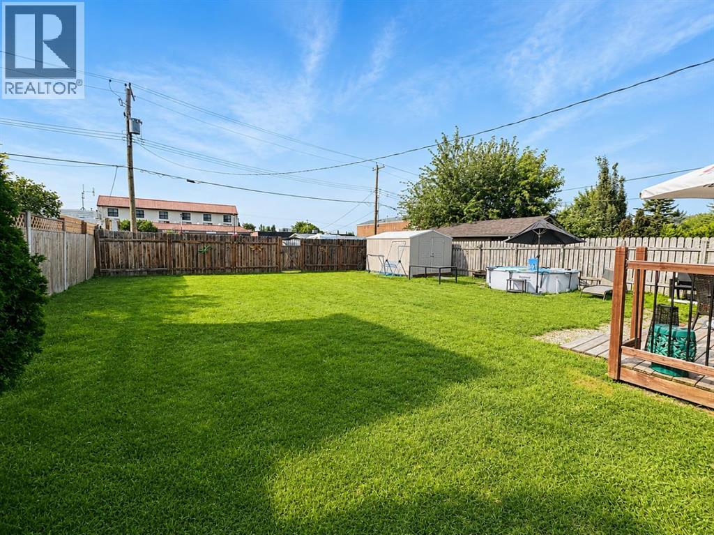 124 4 Avenue Property Photo 23