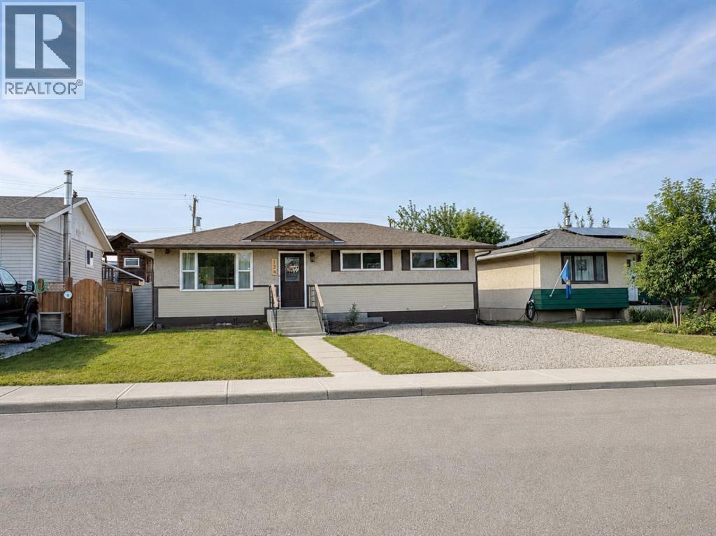 124 4 Avenue Property Photo 24