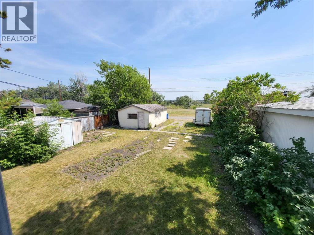 2522 17 Street Se Property Photo 4