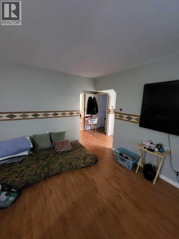 2522 17 Street Se Property Photo 8
