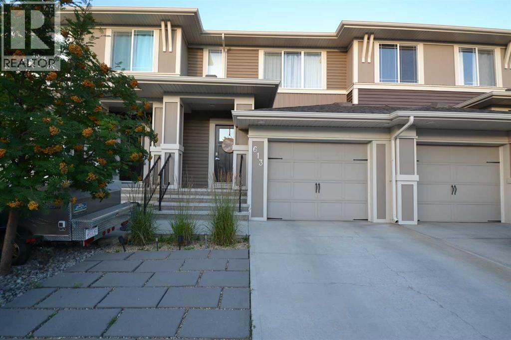 613 Hillcrest Road Sw Property Photo 3