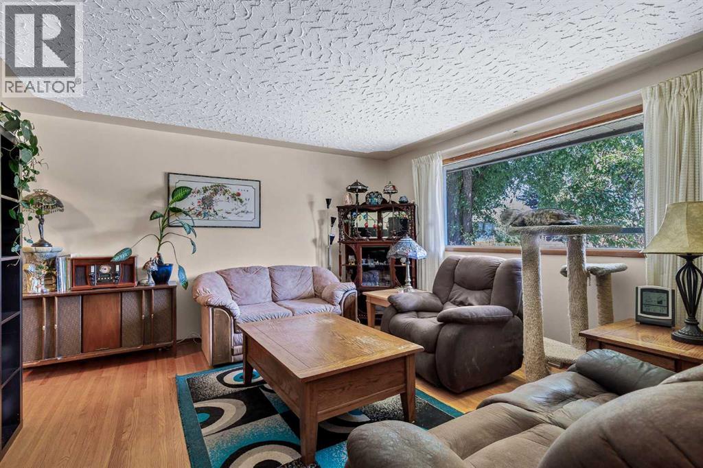 3803 4 Avenue Sw Property Photo 4