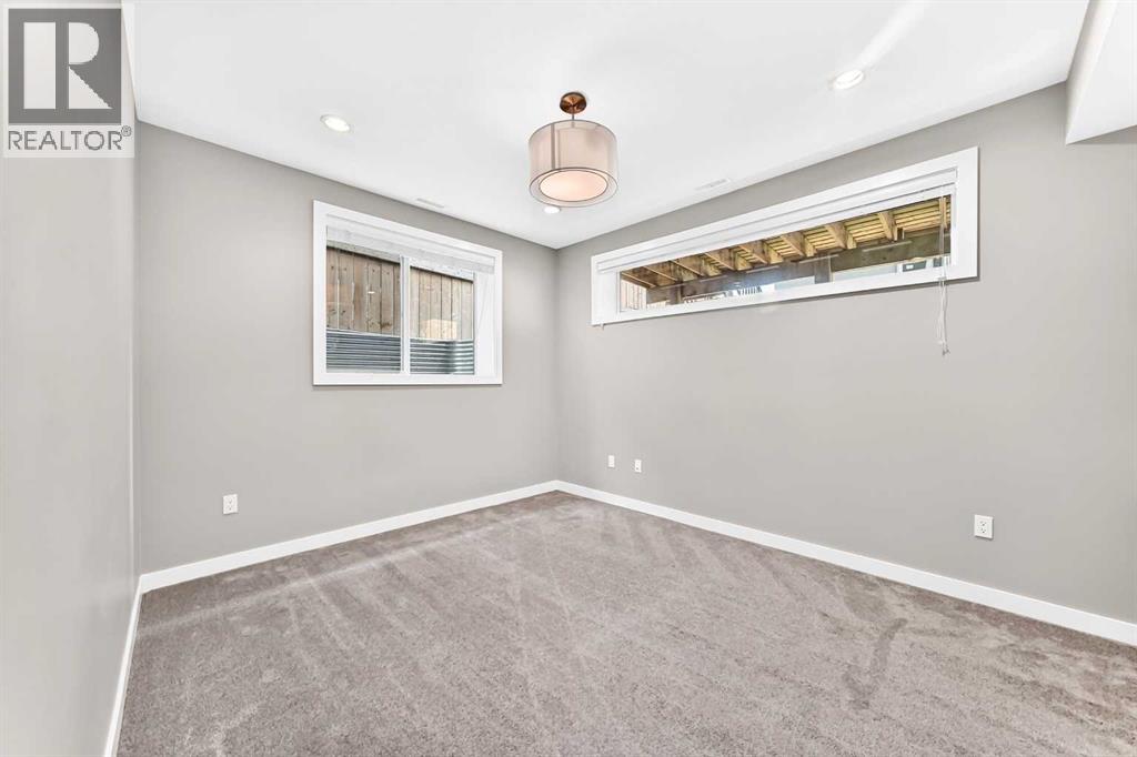 1317 20 Avenue Nw Property Photo 33