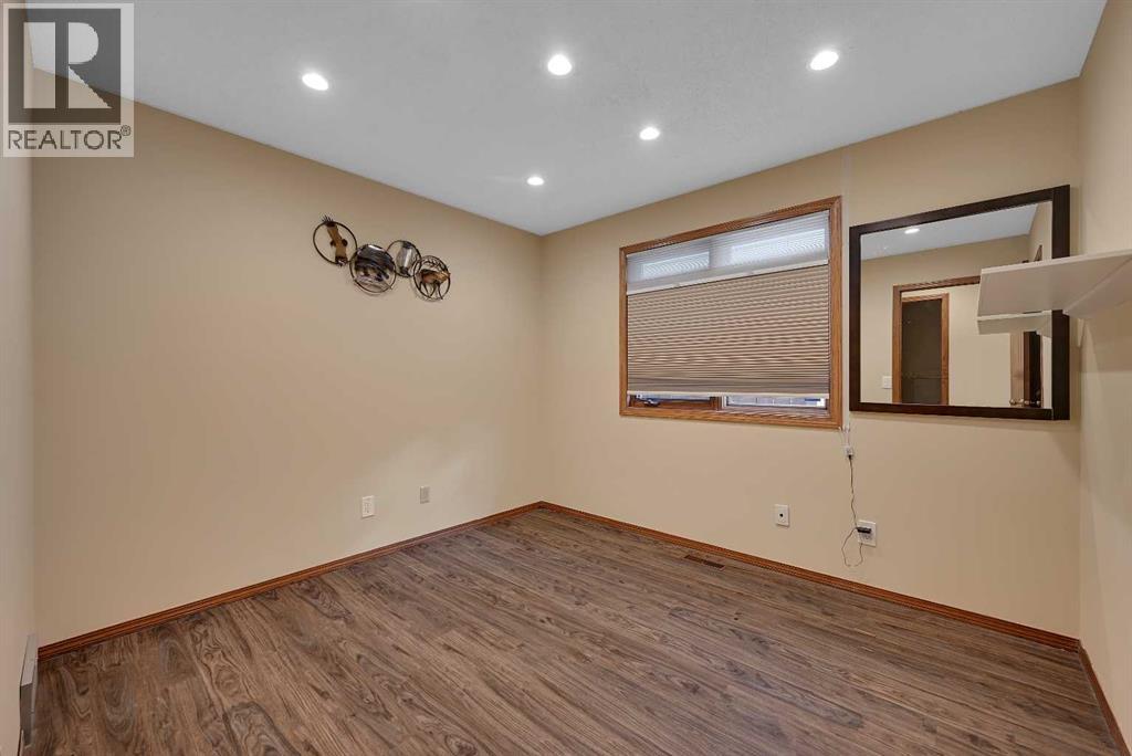 80 Edforth Way Nw Property Photo 17