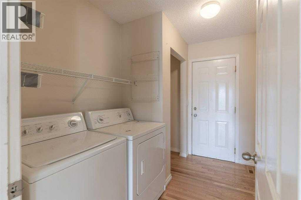 57 Royal Birch Crescent Nw Property Photo 10