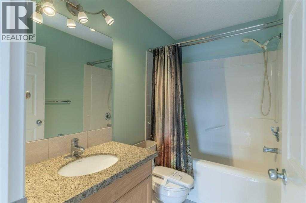 57 Royal Birch Crescent Nw Property Photo 16