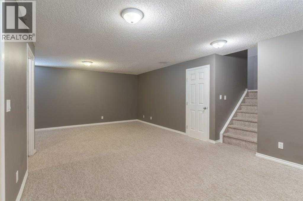 57 Royal Birch Crescent Nw Property Photo 23