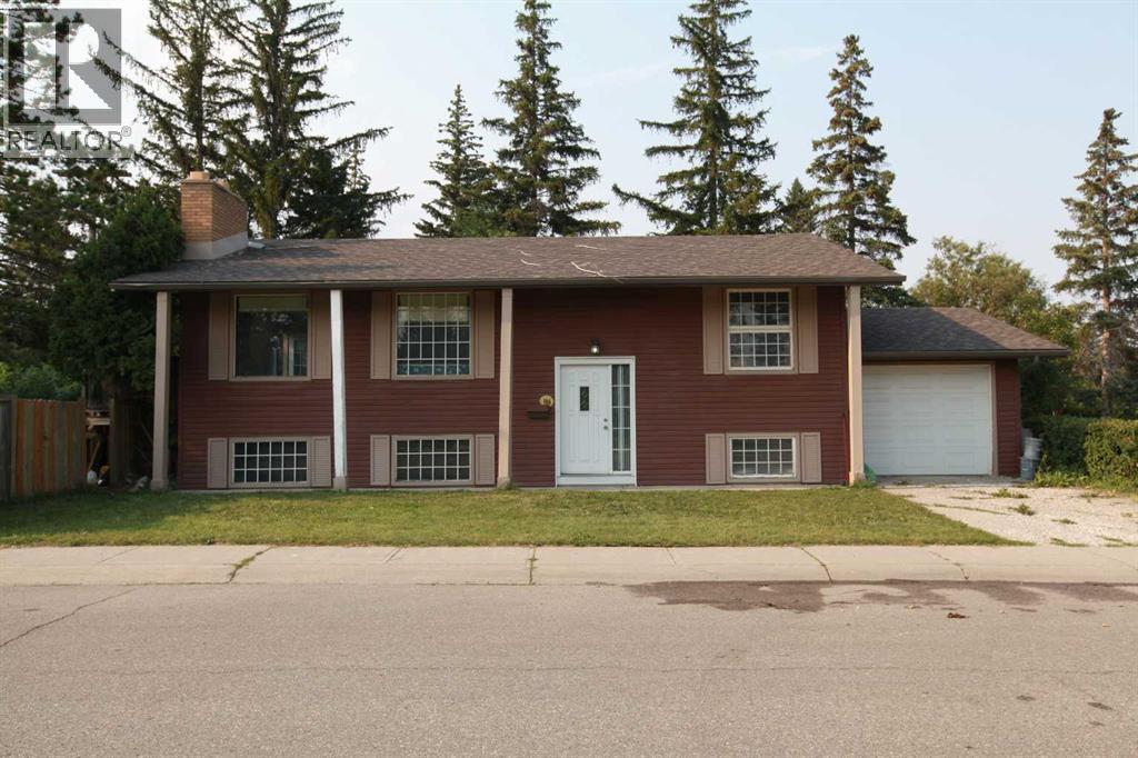 904 73 Avenue SW Property Photo 1