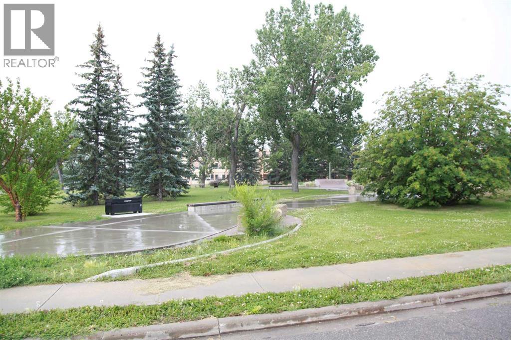 904 73 Avenue Sw Property Photo 6