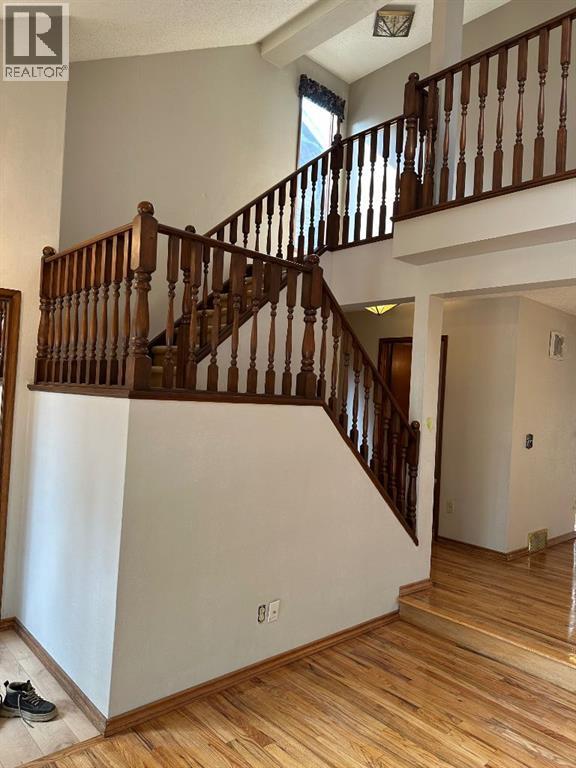7826 Ranchview Drive Nw Property Photo 4