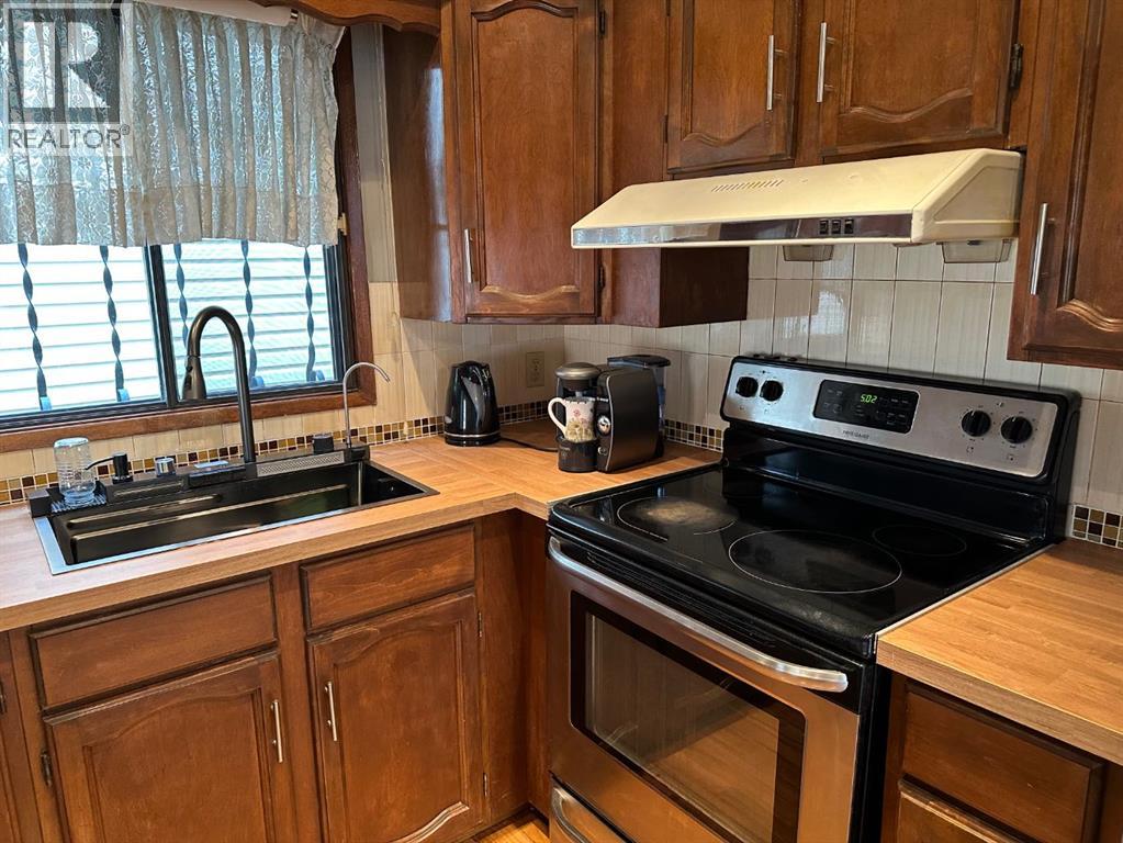 7826 Ranchview Drive Nw Property Photo 7