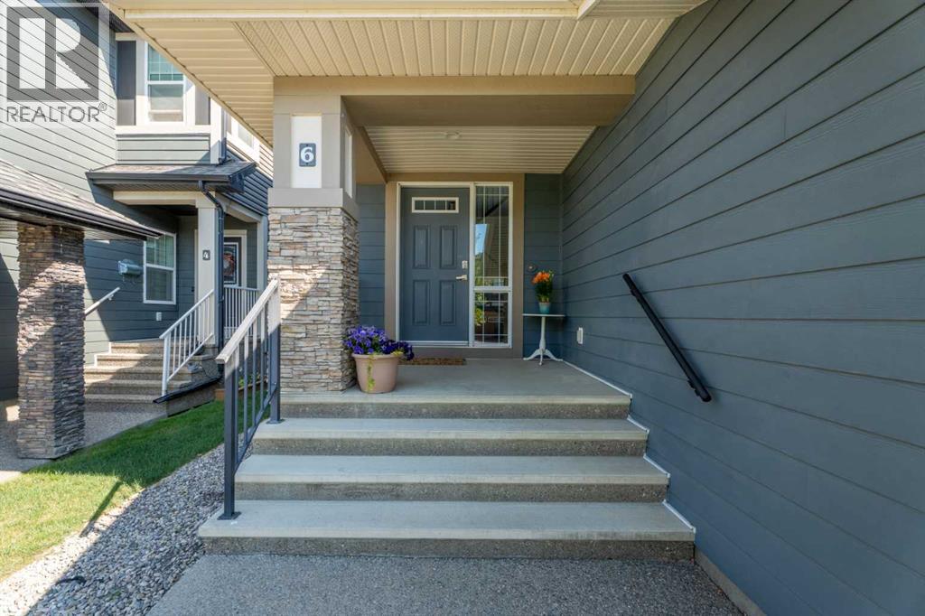6 Storm Mountain Place Property Photo 2