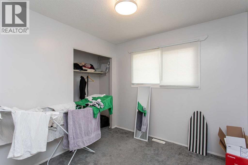 12 Valley Crescent Property Photo 8