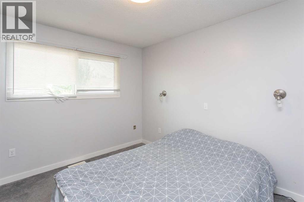 12 Valley Crescent Property Photo 10