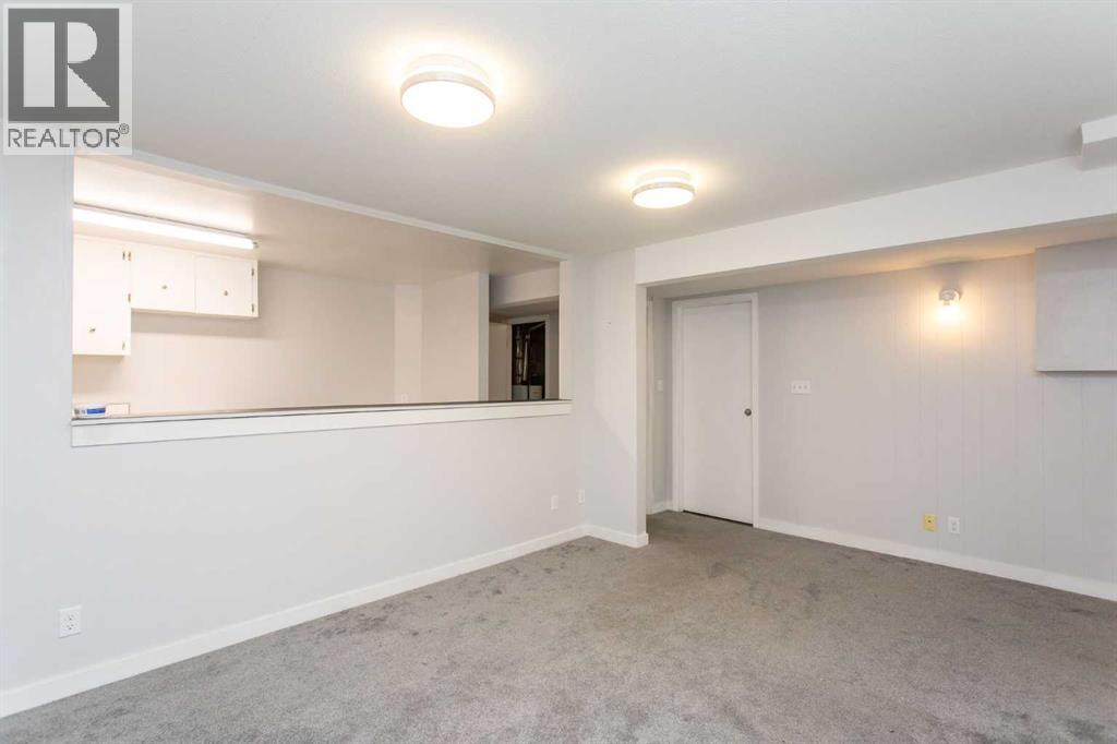12 Valley Crescent Property Photo 14
