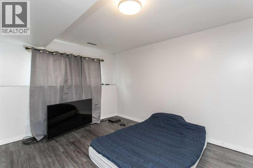 12 Valley Crescent Property Photo 18