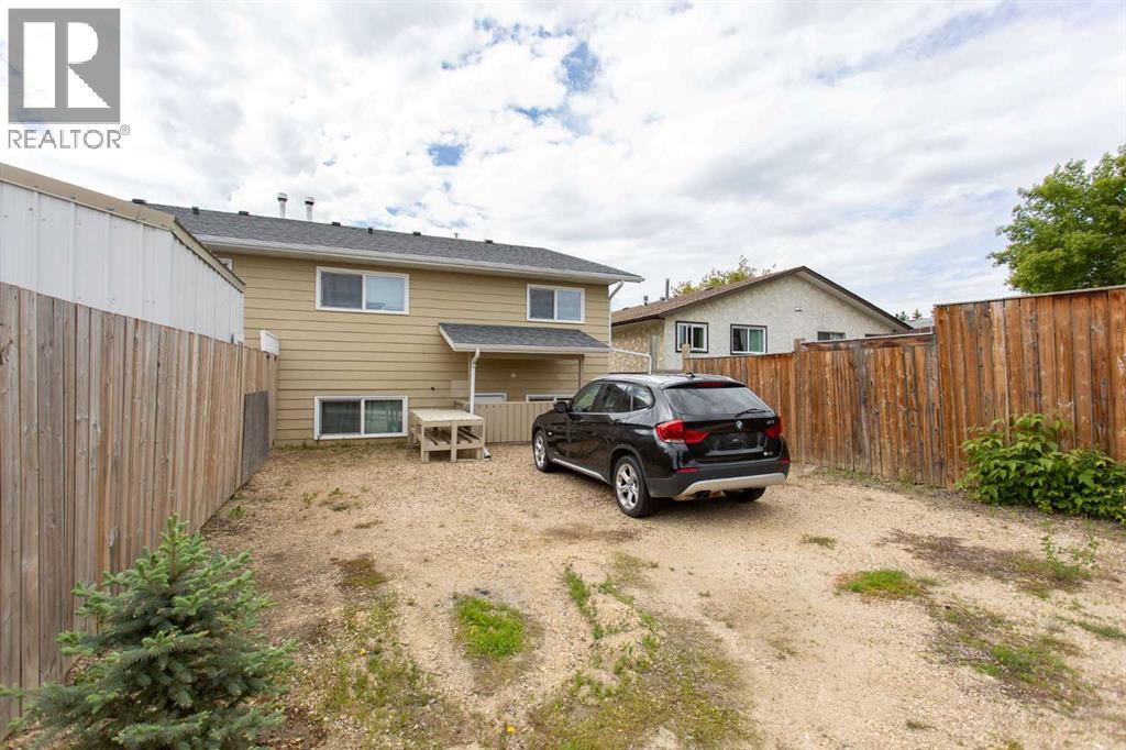 12 Valley Crescent Property Photo 22