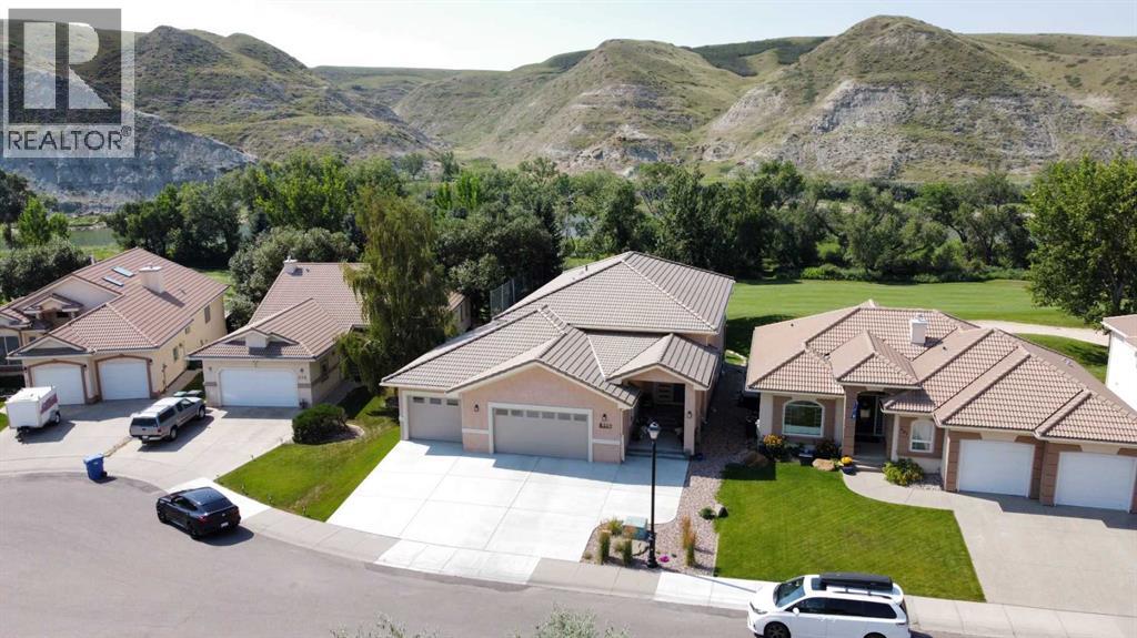 319 Canyon Boulevard W Property Photo 1