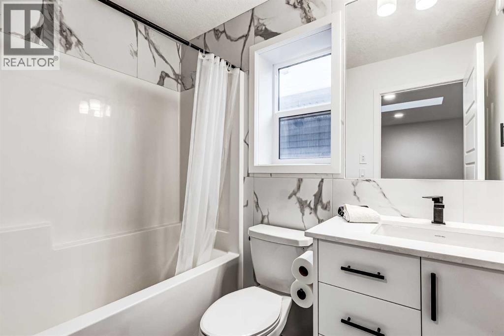 184 Rowmont Boulevard Nw Property Photo 30