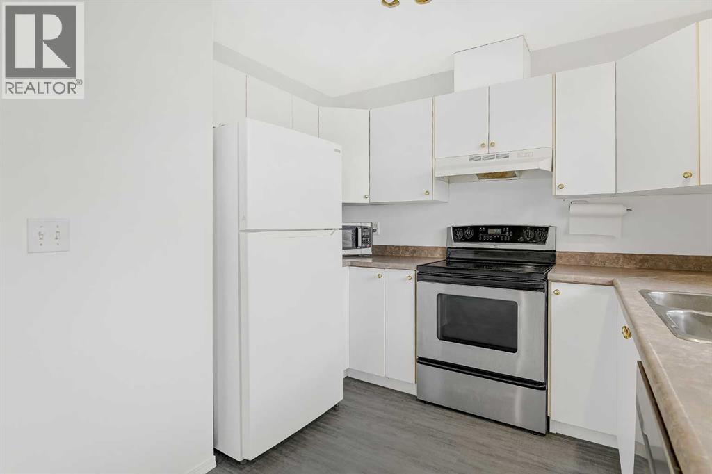 7209 105 Street Property Photo 4