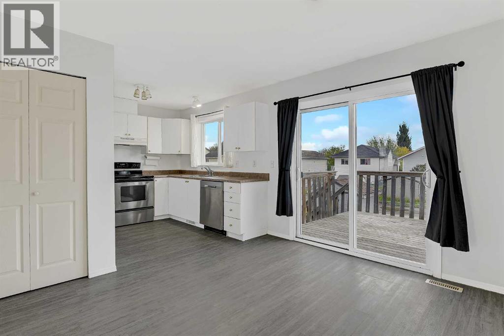 7209 105 Street Property Photo 6