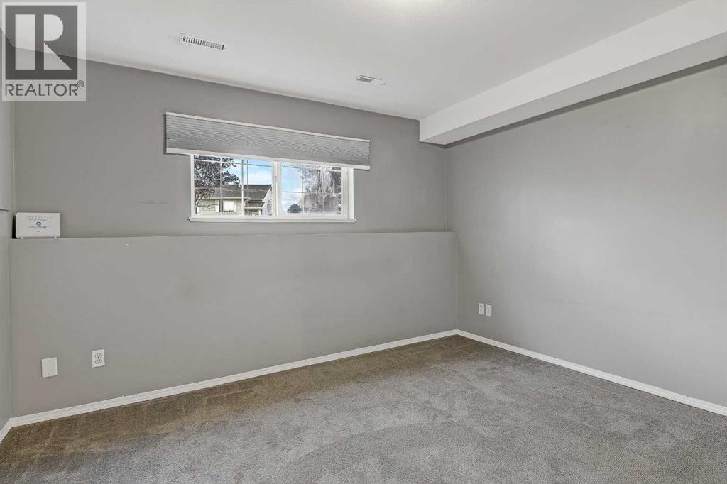 7209 105 Street Property Photo 11