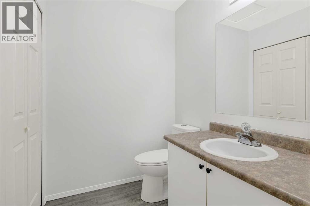 7209 105 Street Property Photo 15